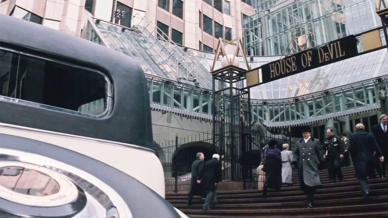 2BDRC57 USA.  A scene from the ©Buena Vista Pictures film : 101 Dalmatians (1996).  
PLOT: An evil high-fashion designer plots to steal Dalmatian puppies in order to make an extravagant fur coat, but instead creates an extravagant mess. 
Ref:  LMK110-J6427-070420
Supplied by LMKMEDIA. Editorial Only.
Landmark Media is not the copyright owner of these Film or TV stills but provides a service only for recognised Media outlets. pictures@lmkmedia.com